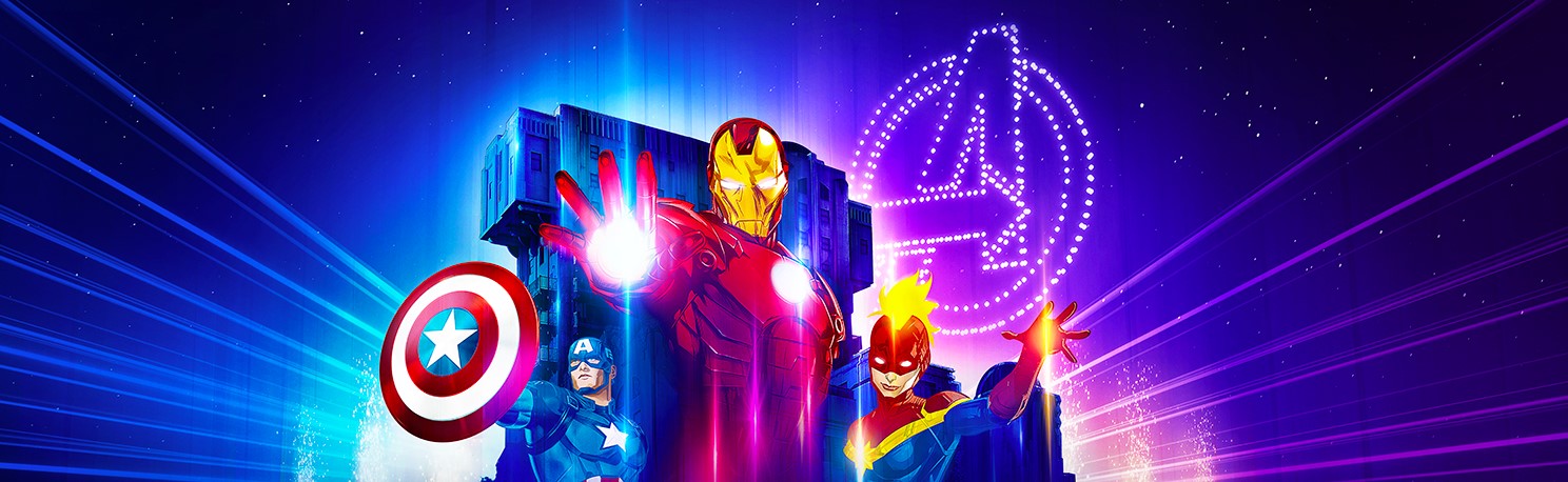 Proiezioni di Capitan America, Capitan Marvel e Scarlet Witch al Avengers Power the Night