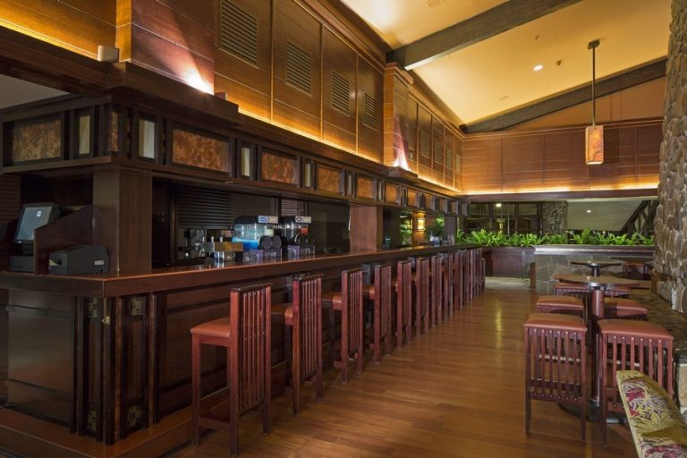 Sequoia Lodge bar