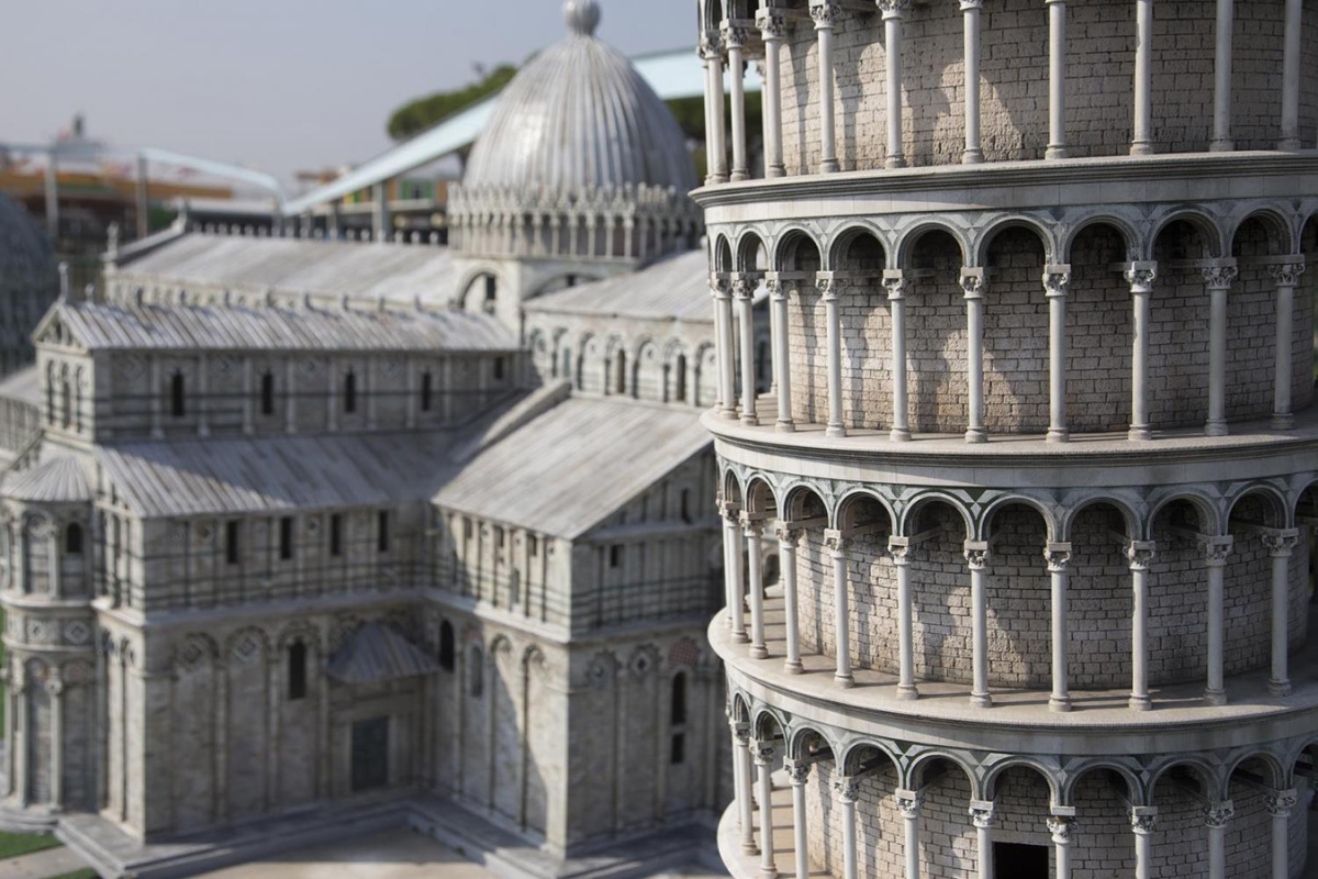 Torre di Pisa e dettagli a l'Italia in Miniatura