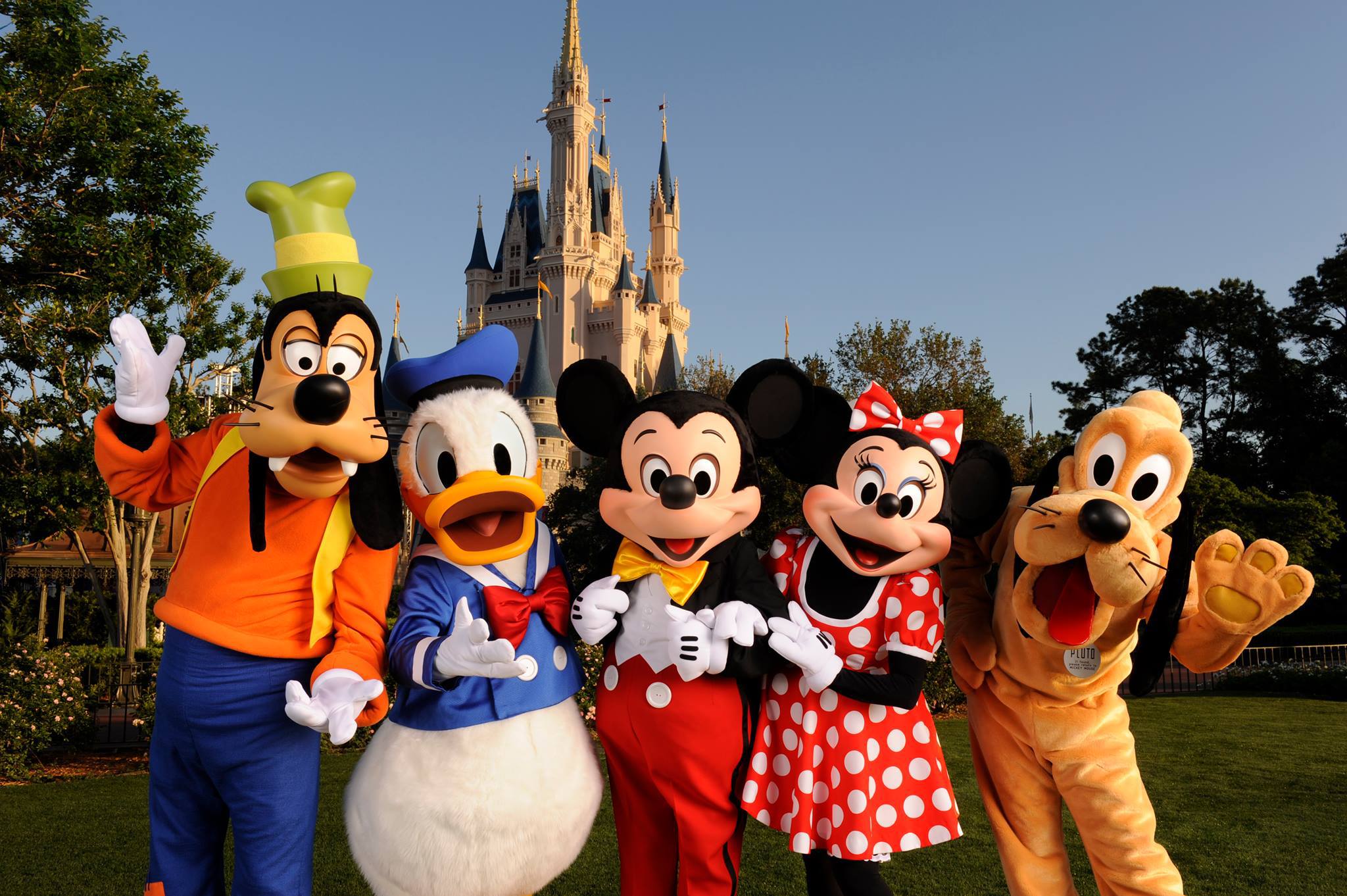 Personaggi Disney Pippo, Paperino, Topolino, Minnie e Pluto a Walt Disney World in Florida