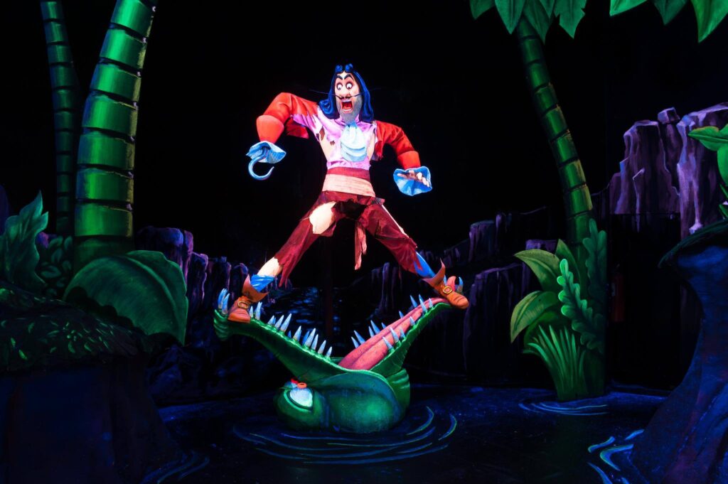 Scena Capitan Uncino attrazione Peter Pan's Flight a Disneyland paris