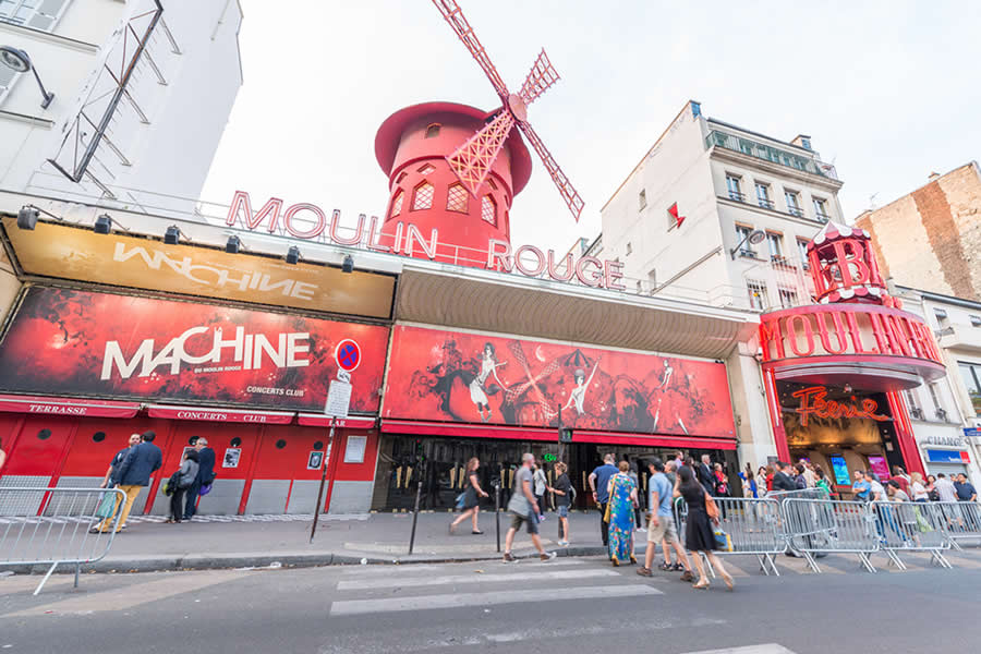 Moulin Rouge, famoso cabaret a Parigi