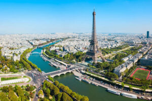Parigi vista panoramica dall'alto. Leggi la guida completa sulle 15 cose da fare.
