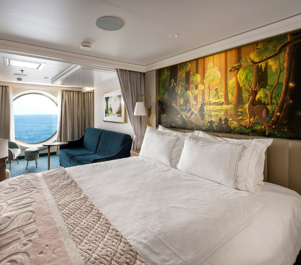 Camera da letto a tema Disney nella nave da crociera