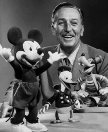 Walt Disney e i suoi personaggi: Topolino, Paperino e Pippo
